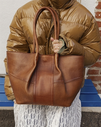 Re:Designed - Mane Small - Walnut 